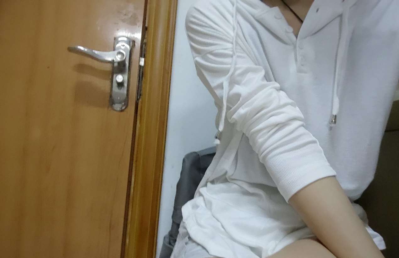 【王者女神】今天给大家看我宿舍的门把手游戏攻略_手游下载  第4张