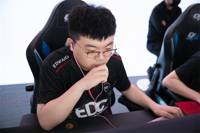【资讯】EDG杀进季后赛XROCK出局游戏攻略_手游下载 第1张 【资讯】EDG杀进季后赛XROCK出局游戏攻略_手游下载 第1张