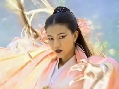 九阴白骨爪黄衫女是谁的简单介绍