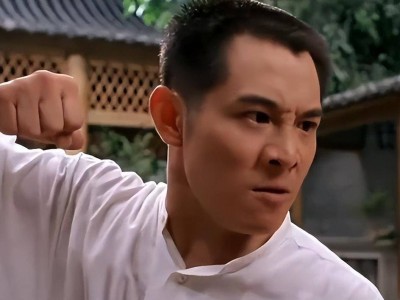 李连杰少林寺_李连杰少林寺电影1982票房多少亿