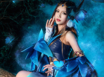 【感恩有你】 爱一个不爱你的人，就像在机场等一艘船。游戏攻略_手游下载