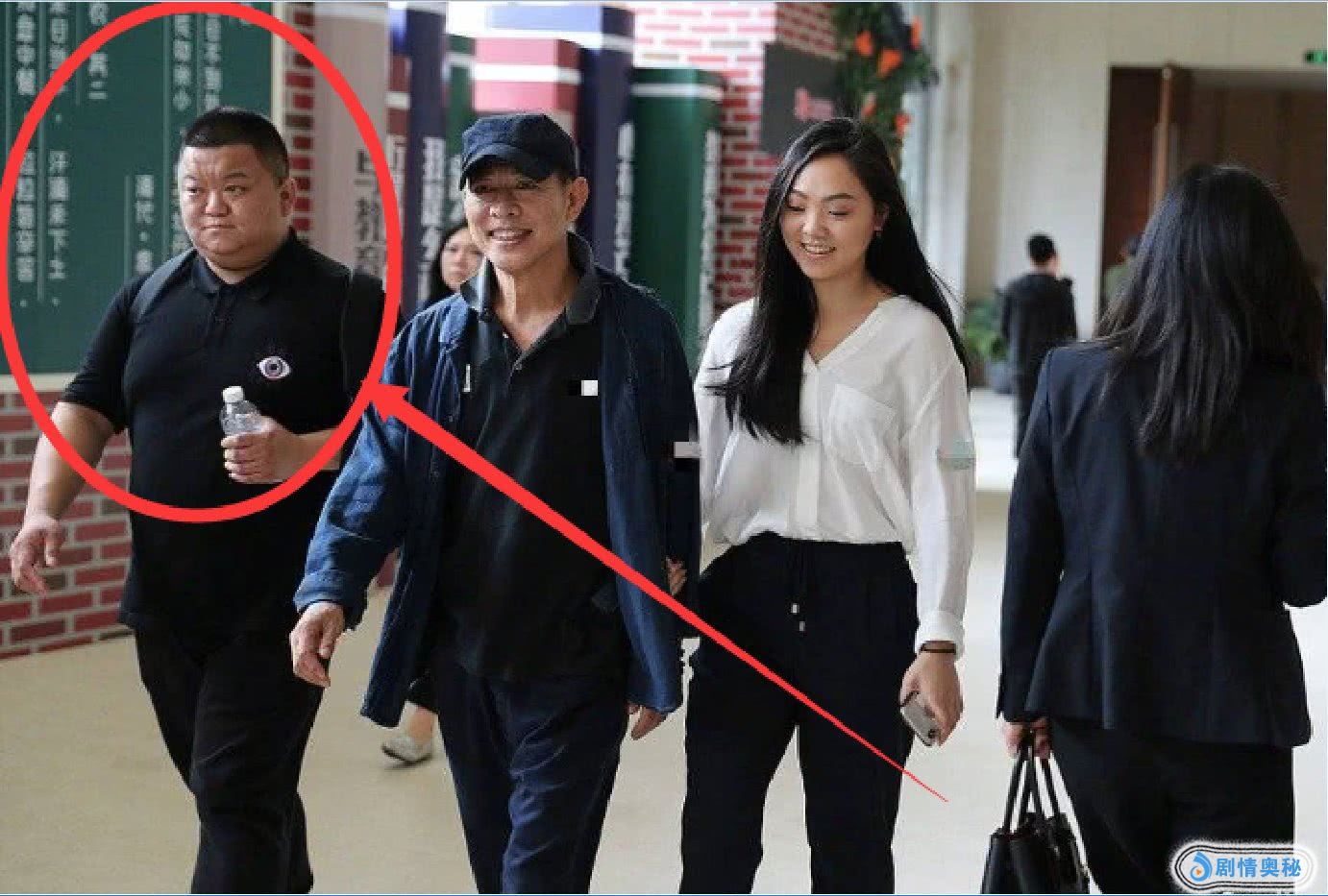 李连杰的真实家世(李连杰的真实家世天涯)  第1张