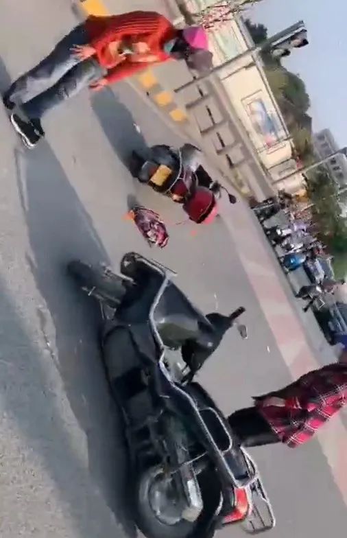 虎狮威武扬奇迹的意思_虎狮威武扬奇迹的意思和造句  第1张
