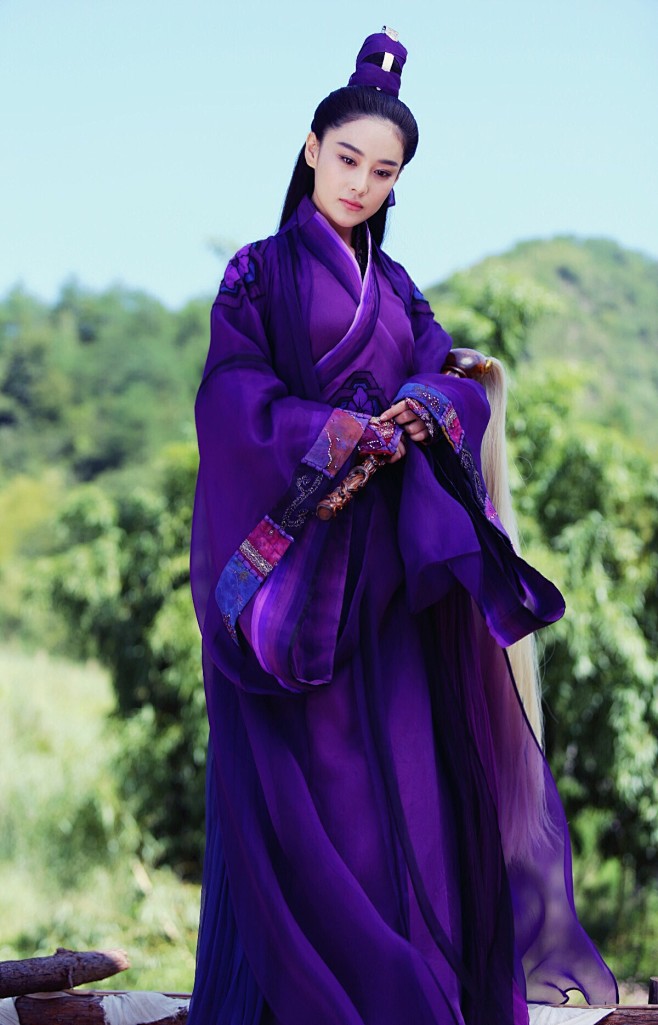 新神雕侠侣李莫愁扮演者的简单介绍  第1张