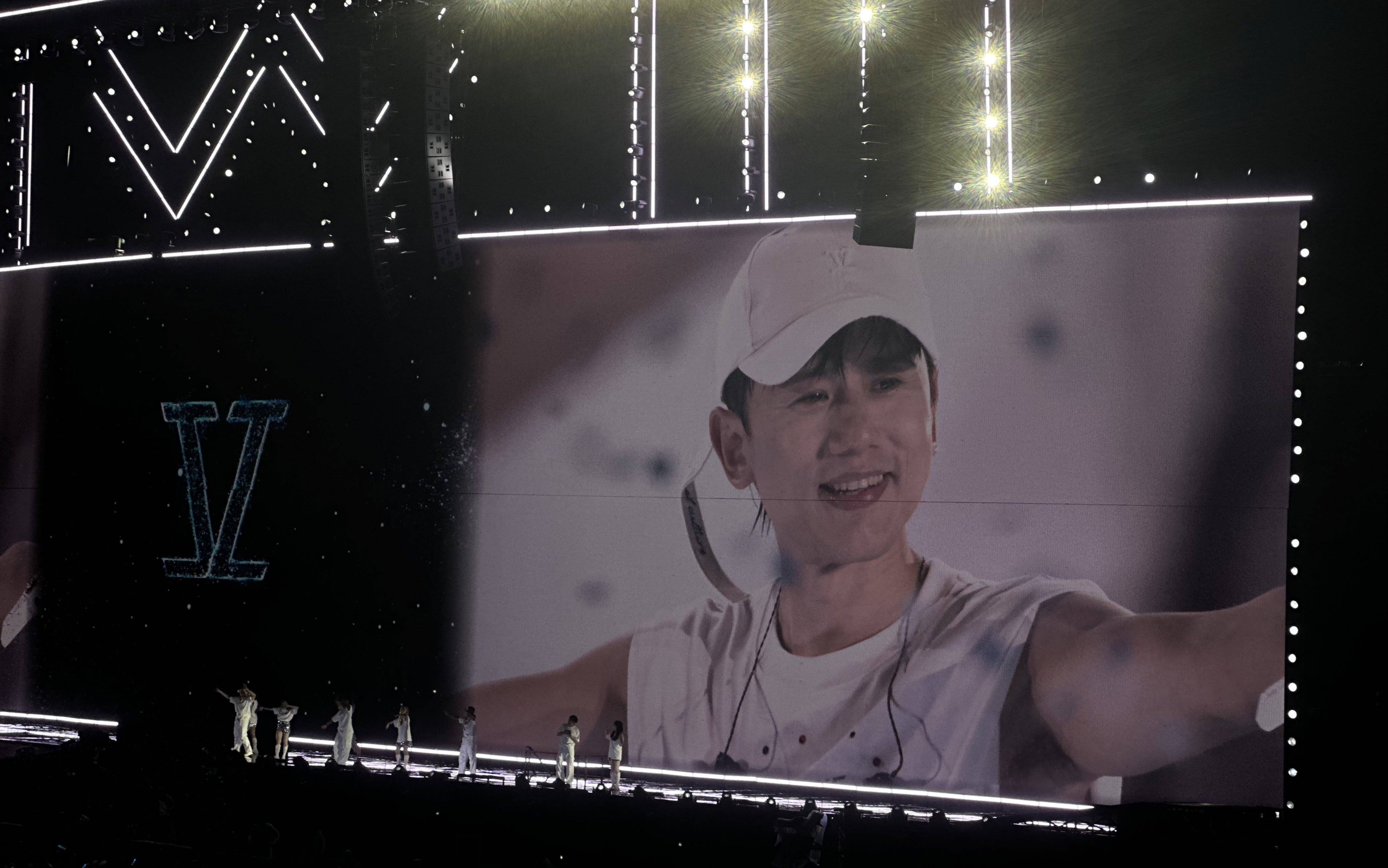 逆战张杰唱的_逆战歌曲 张杰歌词视频  第1张
