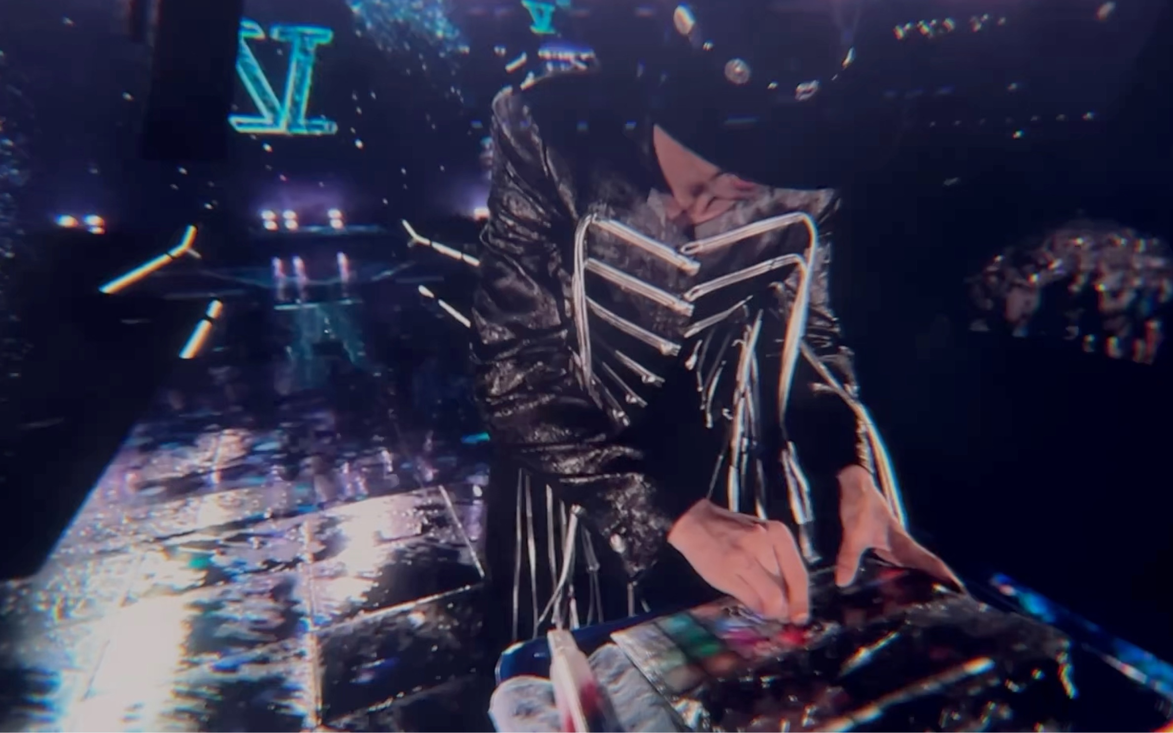 逆战张杰mp3百度网盘(逆战歌曲张杰mp3下免费)  第1张